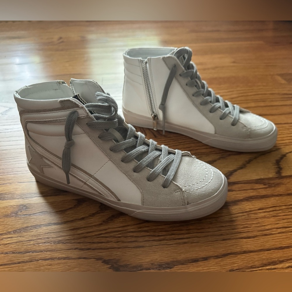 ShuShop high tops 7 1/2